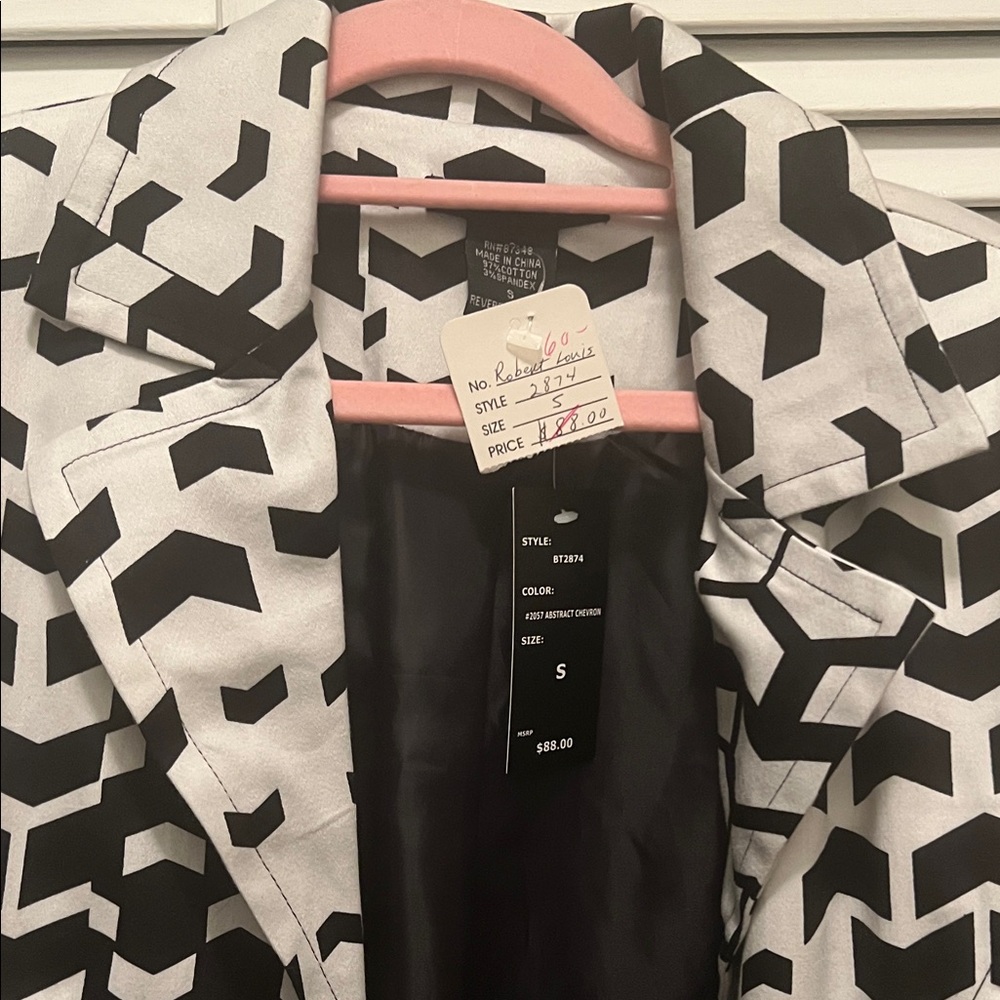 # 0996+ Stylish Abstract Chevron Black & White Women's Jacket “31 X 21” - Picture 3 of 10
